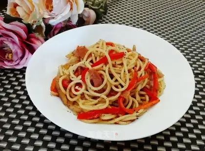 Black pepper bacon pasta