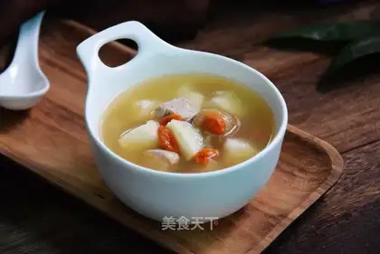 Skinny date soup
