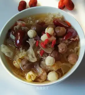 Silver-eared lingo soup