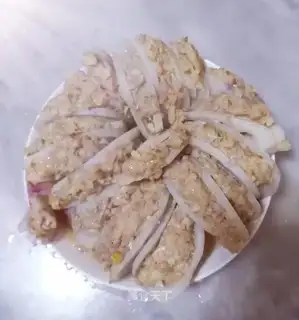 Liang lily with meat