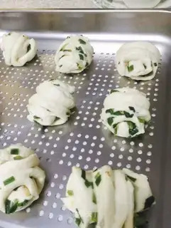 Onion rolls
