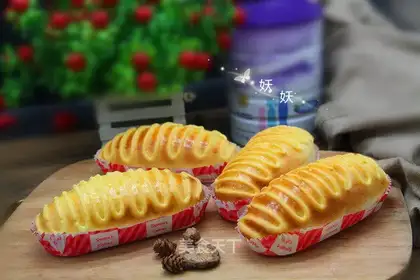 caterpillar bread