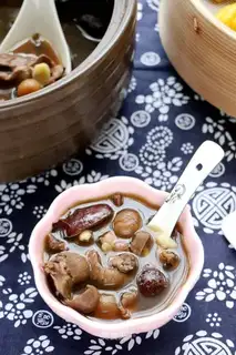 Red-tree pig heart soup