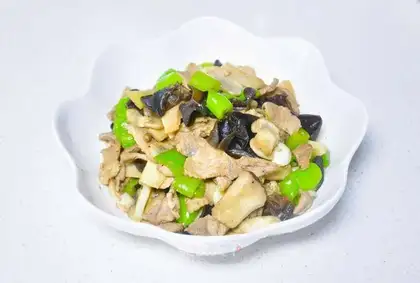 Pepper mushroom fried meat