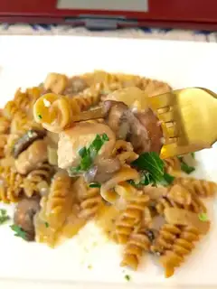 Chicken chest, Bella mushrooms, Rodini