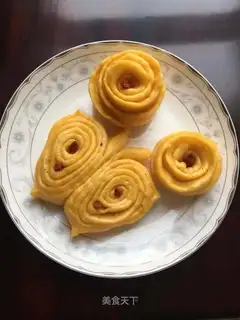 Pumpkin rolls