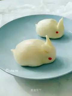 Little white rabbit bean bag