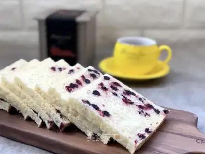 Blueberry toast