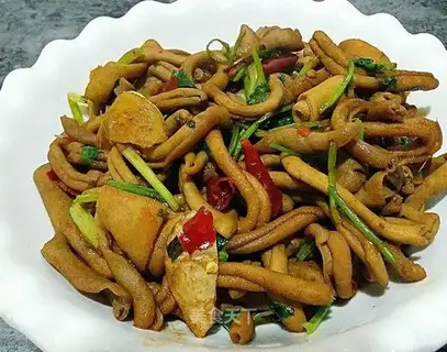 Spicy duck sausage