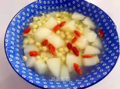 Pear chicken head, sweet soup