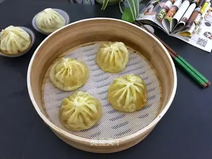 A soup bun