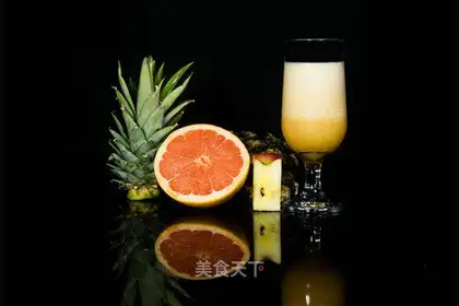 Pineapple apple juice