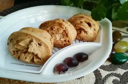 Red-tree walnuts