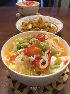Tomato soy noodles