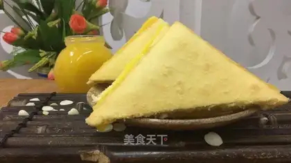 A jam sandwich cake