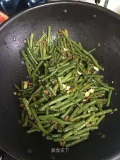 Garlic beans
