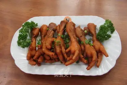 Chicken claws