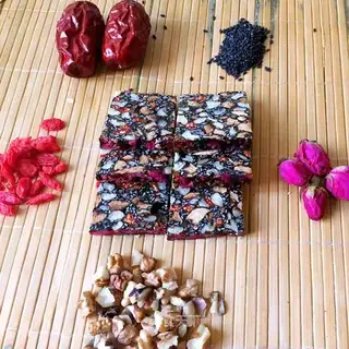 Handmade glue cake