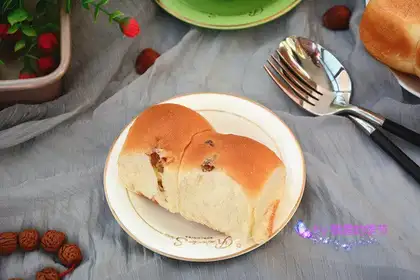 Old raisin bread