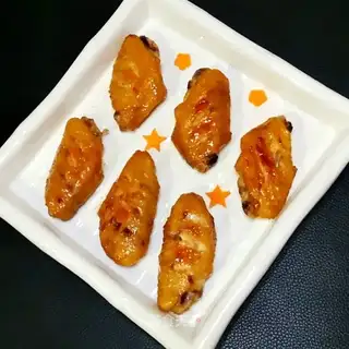 Roasted chicken wings