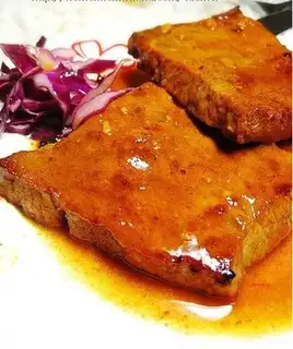 Steak with Garlic Barbecue Sauce