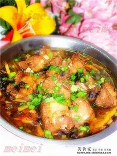 Steamed pork ribs in Cantonese soy sauce
