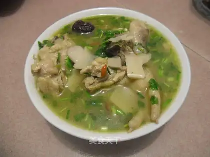 Stewed chicken with chicken legs and mushrooms
