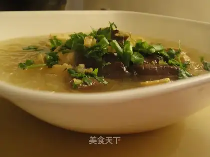 Homemade duck blood vermicelli soup