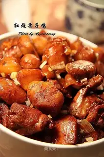 Braised chestnut chicken