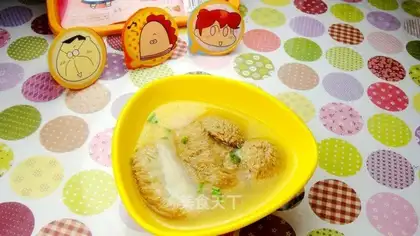Monkey head pork ribs soup