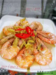 Boiled shrimp with ginger