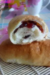 Cranberry rolls
