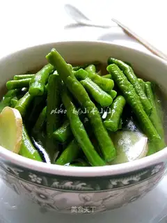 Boiled beans