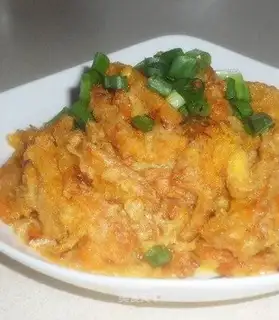 Baked pumpkin with salty egg yolk