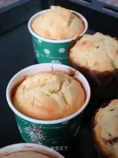 Nuts and honey bean cake