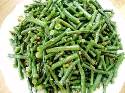 stir-fried cowpea