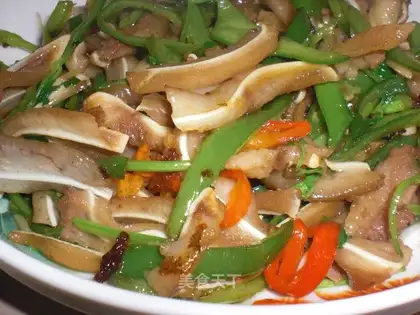 Spicy pork ears
