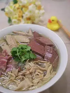 duck blood noodles soup