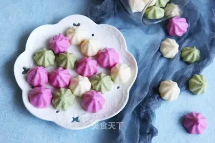 Three-colour yogurt soybeans