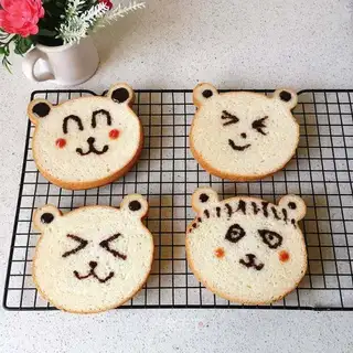 Bear toast