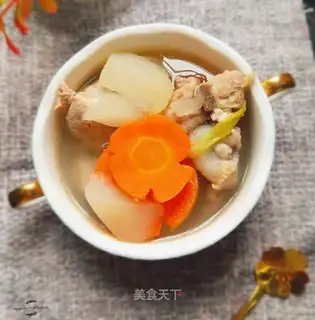 Carrot, bone soup