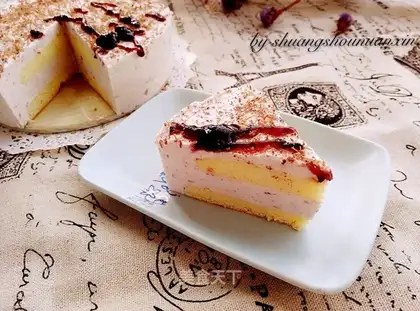 Blueberry sauce mousse