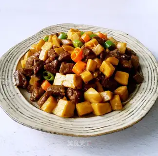 Fry beef pellets