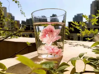 Rose dew