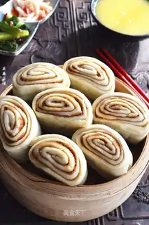 Sofa rolls