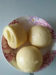 Milky corn buns