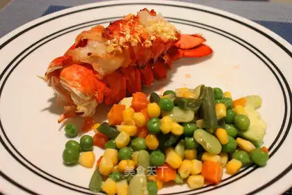 Cracked lobster tail