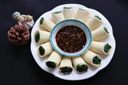 An artichoke roll