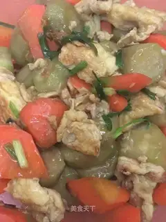 Smelt carrots and fried eggs