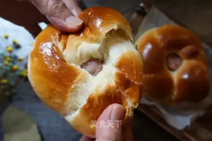 Sausage bread